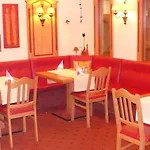 Neuwirt Hotel