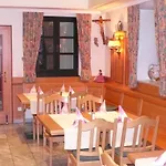 Neuwirt Hotel